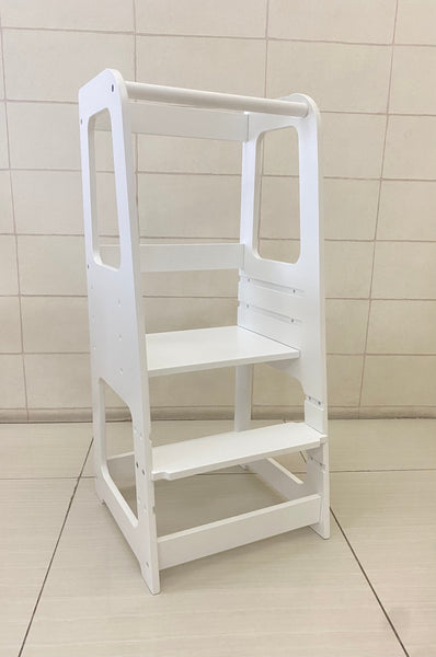 LEARNING TOWER / KITCHEN HELPER : ADJUSTABLE IN HEIGHT 3 LEVEL